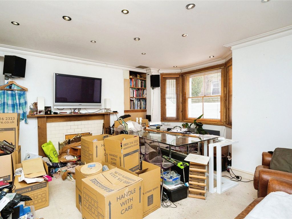 1 bed flat for sale in Mount Sion, Tunbridge Wells, Kent TN1, £240,000