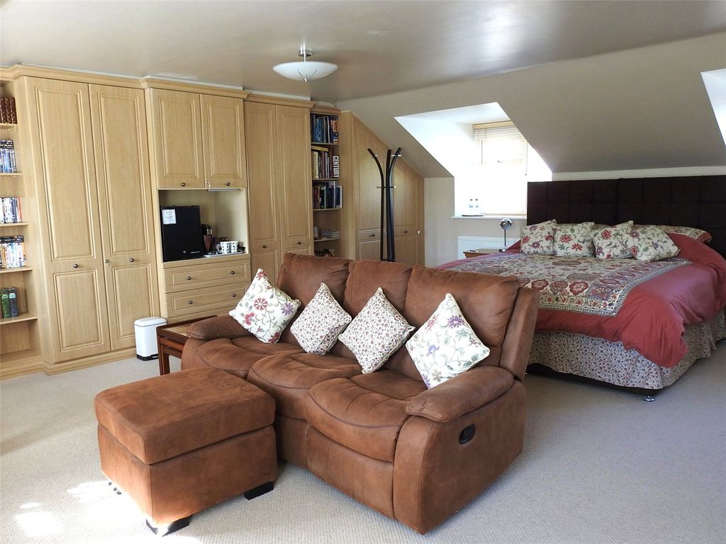 5 bed detached house for sale in Llanfair Road, Llanbedr Pont Steffan, Llanfair Road, Lampeter SA48, £525,000
