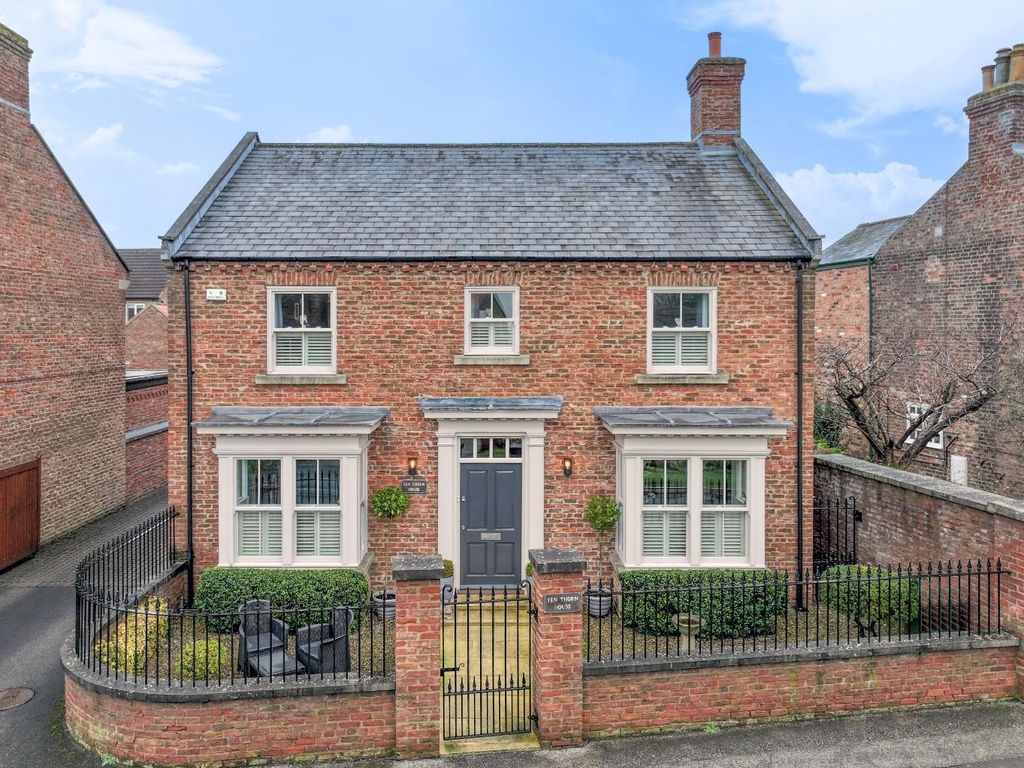4 bed detached house for sale in Main Street, Knapton, York YO26, £775,000