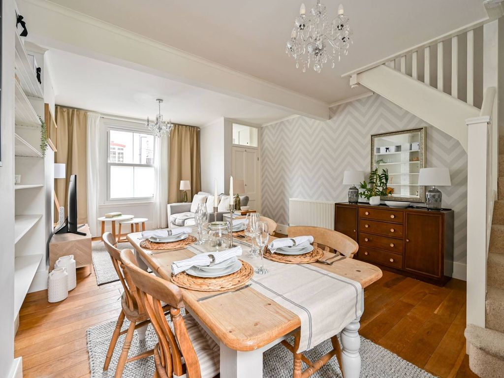 2 bed property for sale in Harbinger Road, Isle Of Dogs, London E14, £650,000