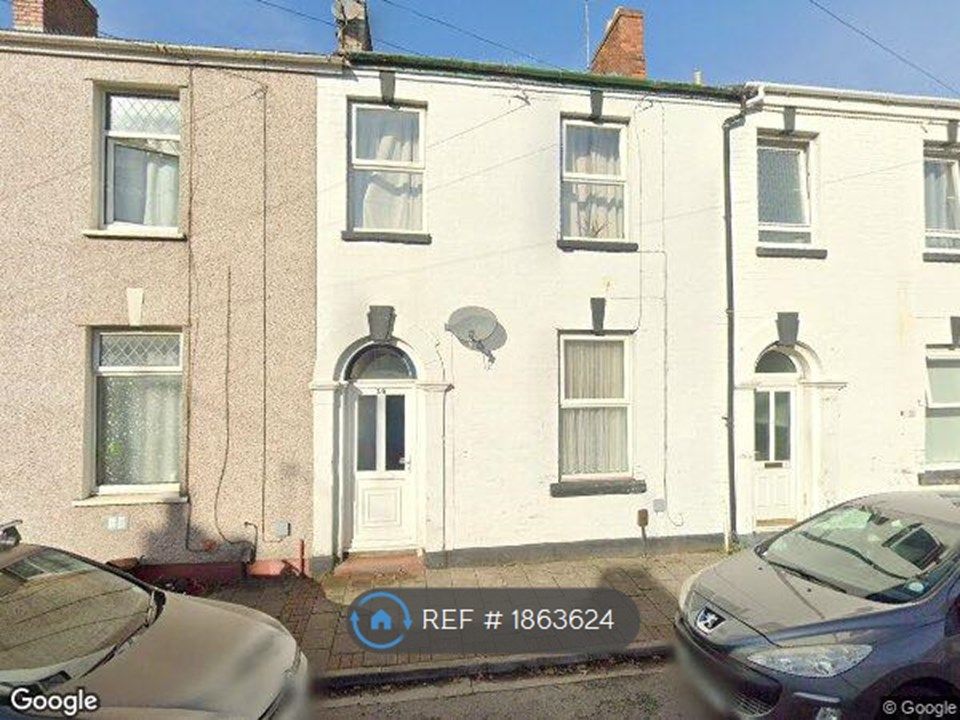 3 bed terraced house to rent in Augusta Street, Cardiff CF24, £1,500 pcm
