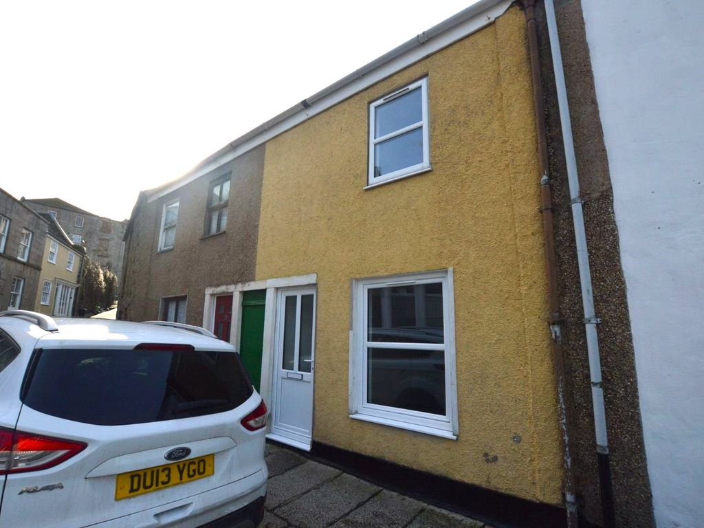 2 bed terraced house to rent in Church Street, Helston, Cornwall TR13, £925 pcm
