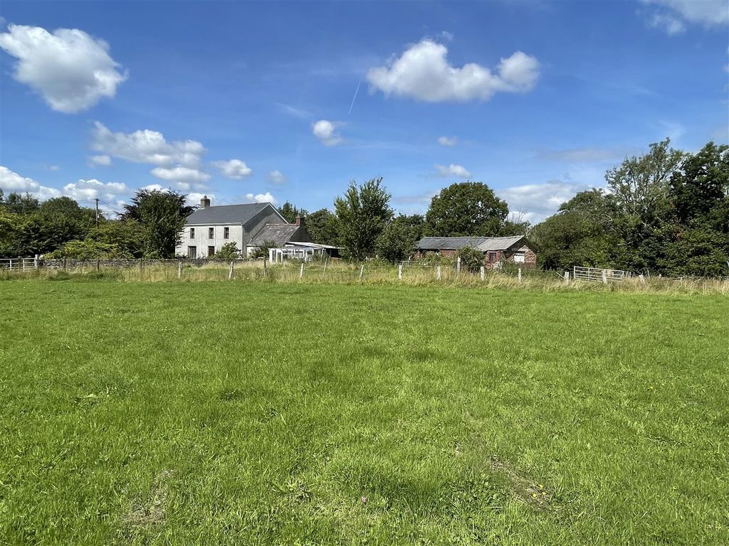 3 bed farm for sale in Neuadd Road, Garnant, Ammanford SA18, £450,000