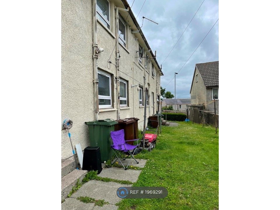 1 bed flat to rent in Burns Avenue, Muirkirk, Cumnock KA18, £375 pcm