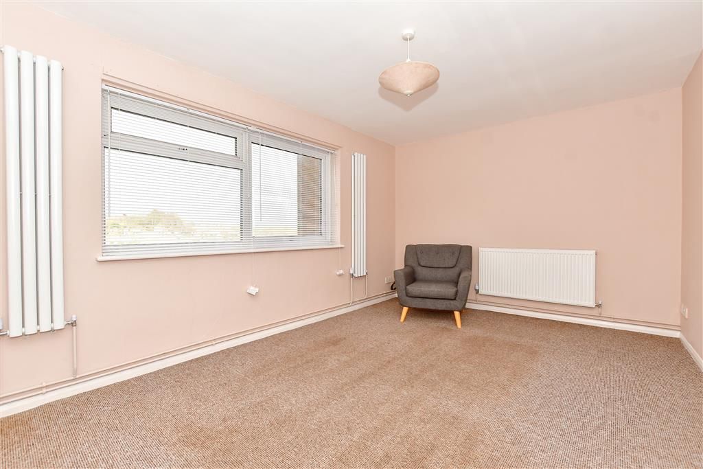 2 bed flat for sale in Eaves Road, Dover, Kent CT17, £150,000