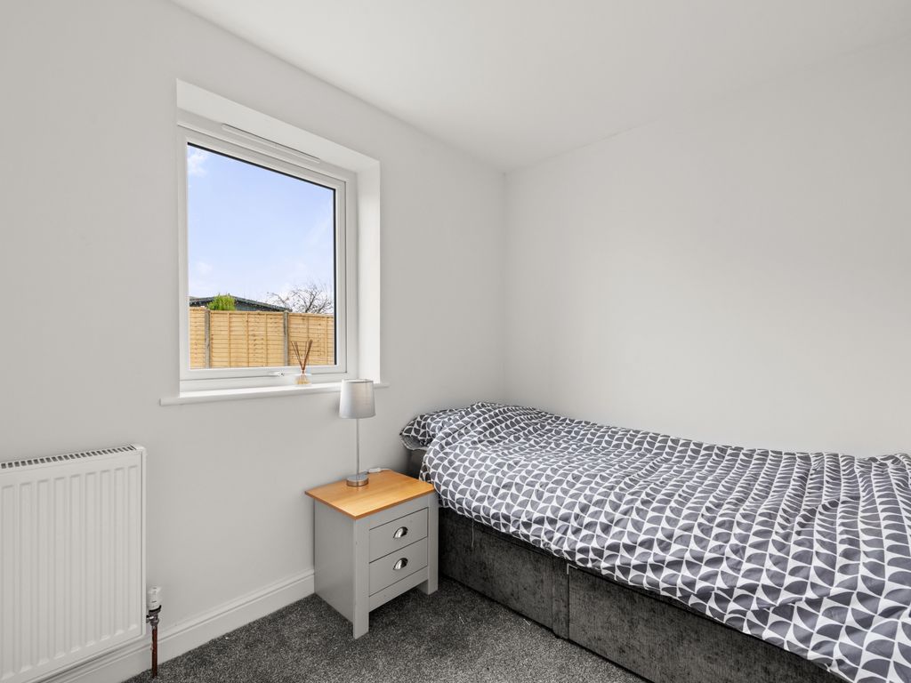 3 bed detached bungalow for sale in Tudor Park, Horncastle LN9, £289,950