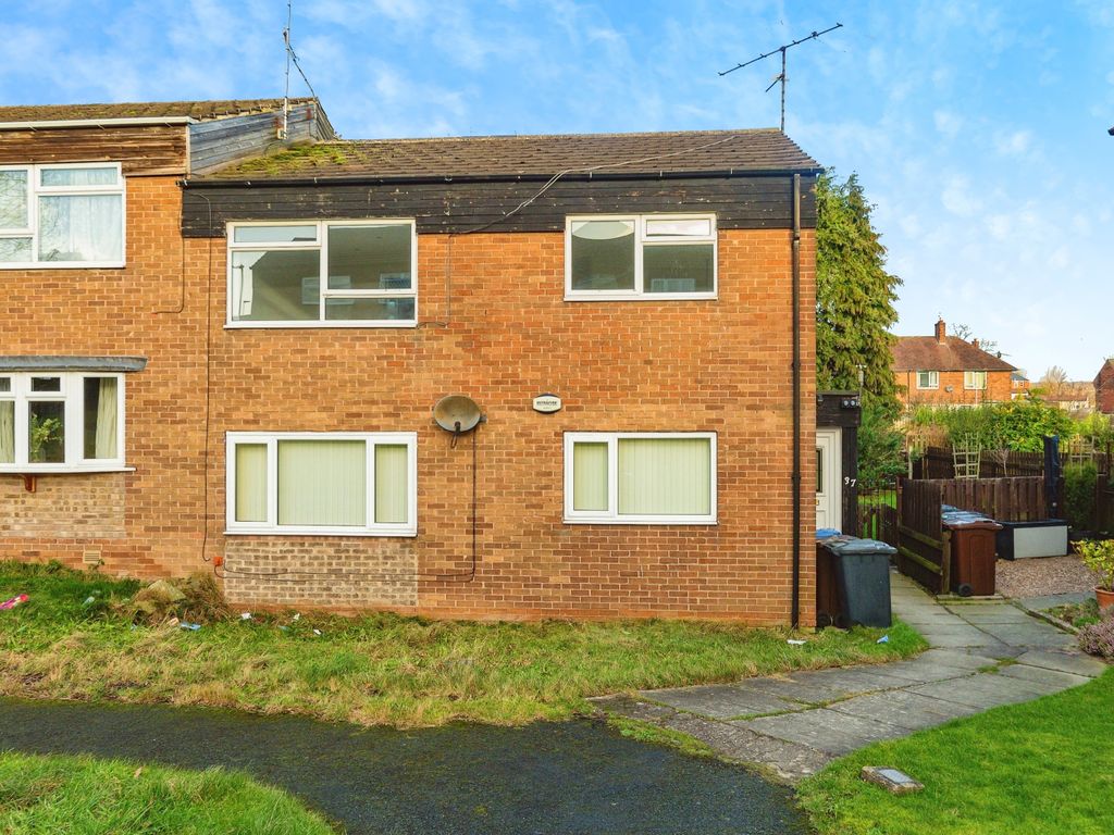 2 bed flat for sale in Lime Grove, Chapeltown, Sheffield, South Yorkshire S35, £140,000