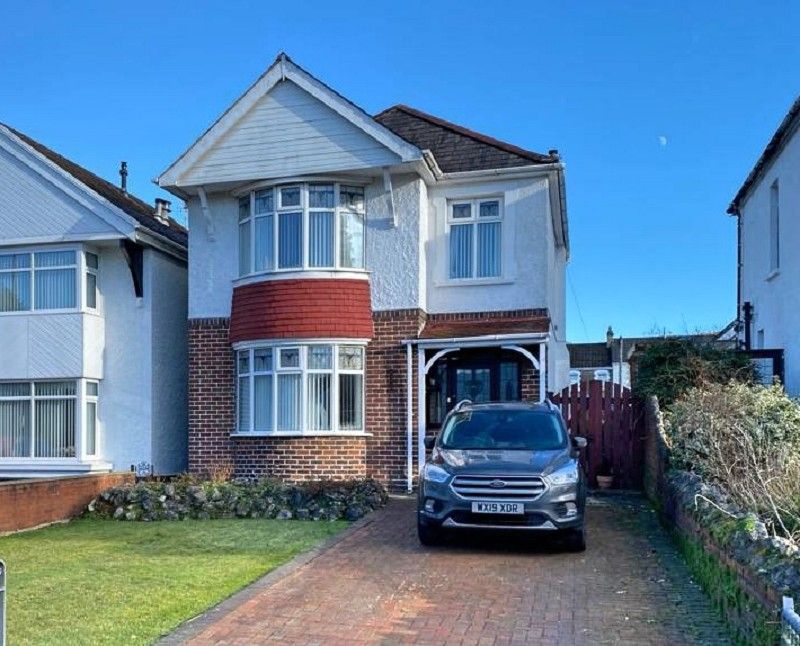 3 bed detached house for sale in Neath Road, Briton Ferry, Neath, Neath Port Talbot. SA11, £325,000