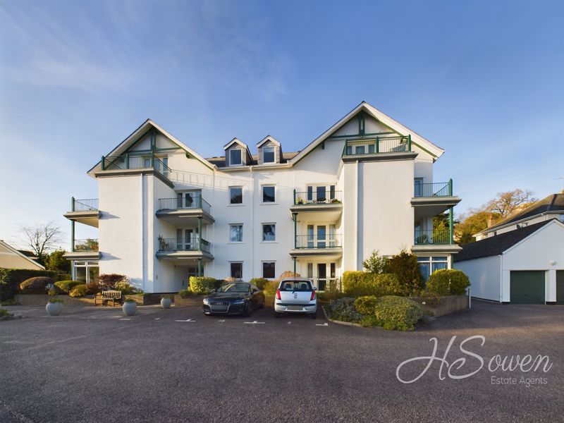 2 bed flat for sale in Old Torwood Road, Torquay TQ1, £190,000
