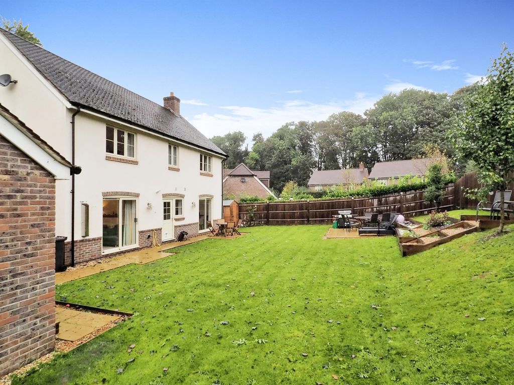 4 bed detached house for sale in Fine Acres Rise, Over Wallop, Stockbridge SO20, £665,000
