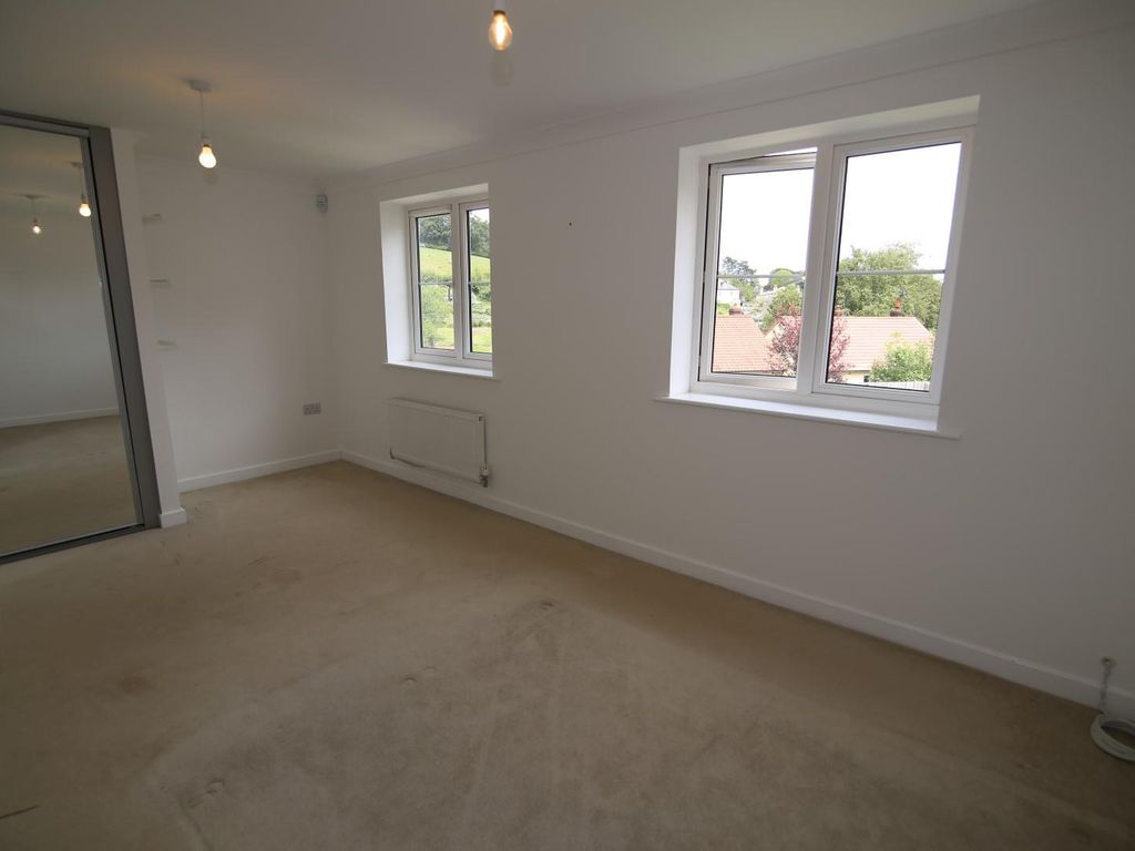 4 bed property to rent in Elizabeth Penton Way, Bampton, Tiverton EX16, £1,300 pcm