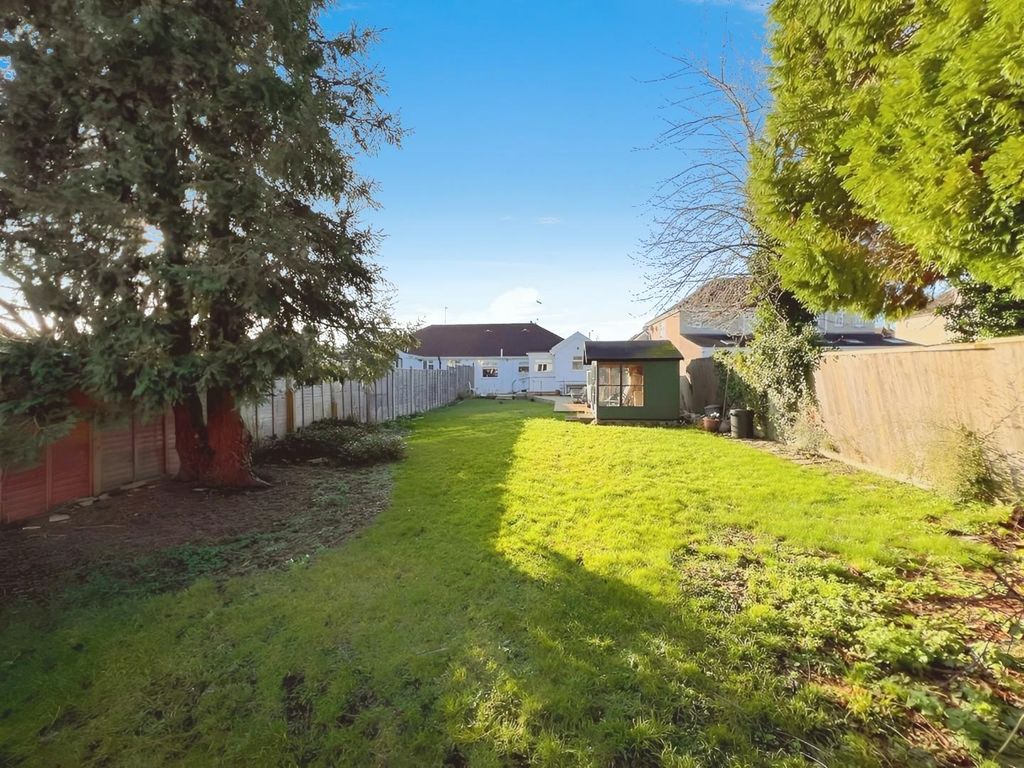 2 bed bungalow for sale in Bath Road, Saltford, Bristol BS31, £495,000