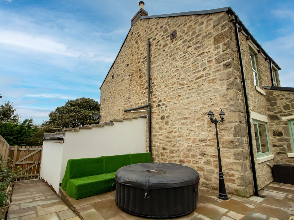 3 bed detached house for sale in Broom Hill, Ebchester, County Durham DH8, £350,000