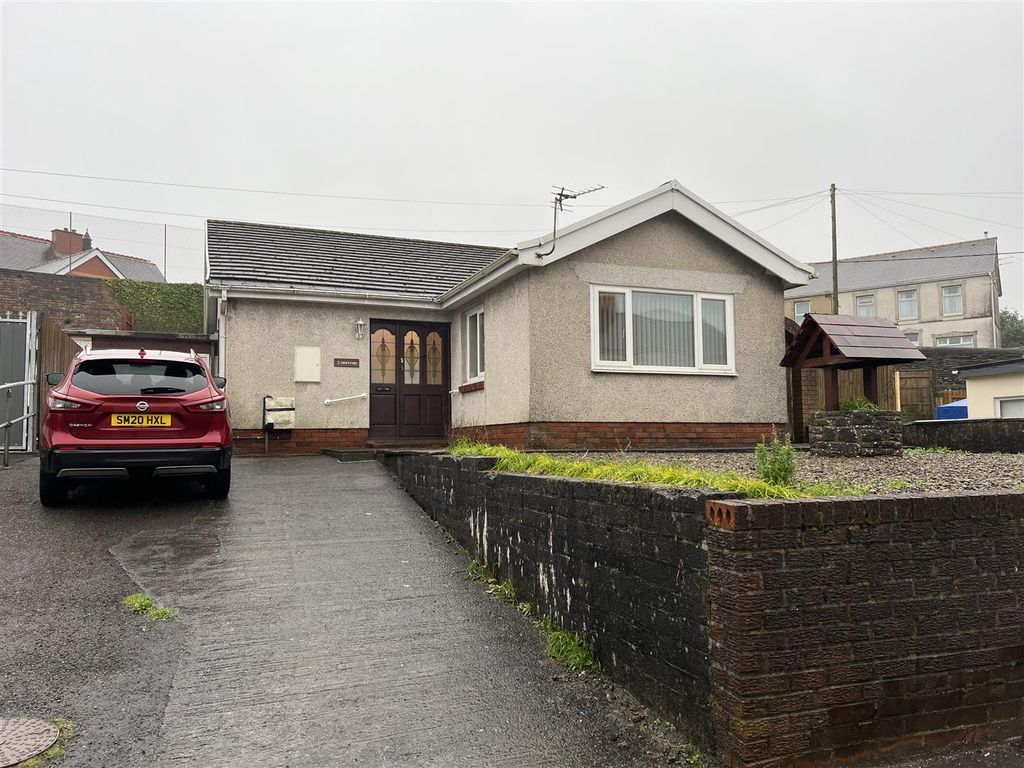 2 bed detached bungalow for sale in Penybanc Road, Ammanford SA18, £165,000