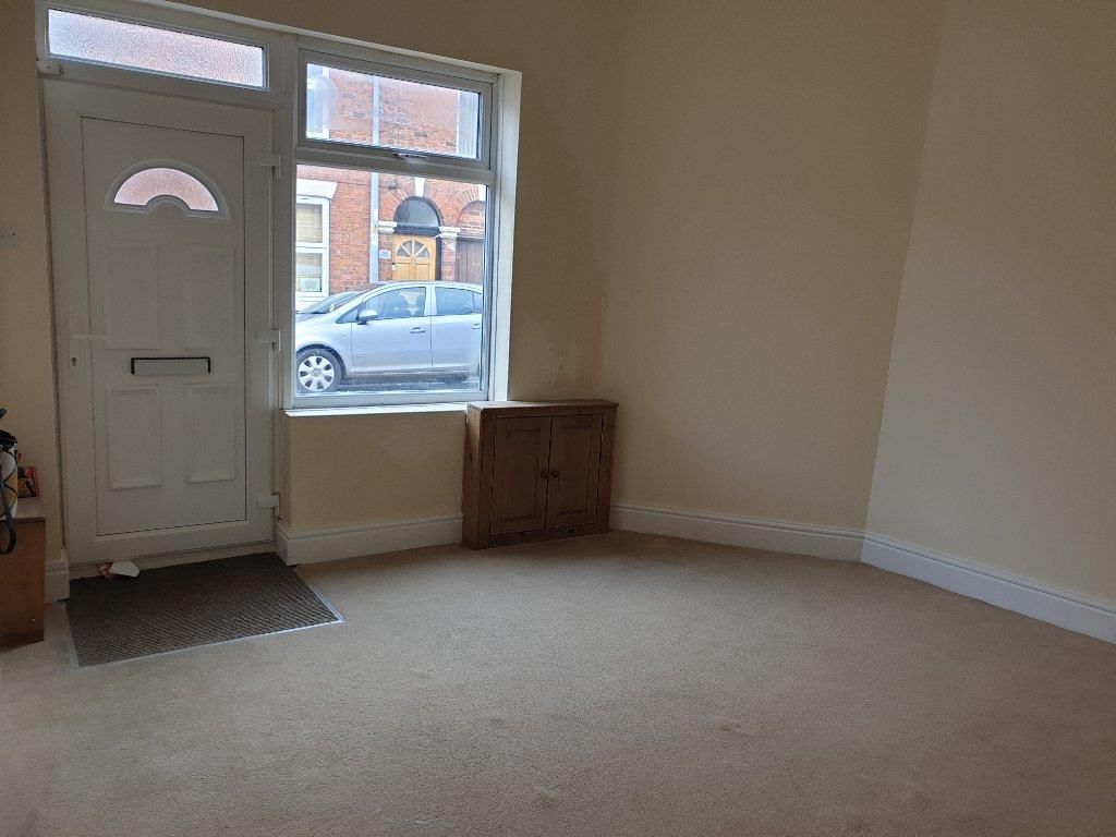 3 bed end terrace house to rent in Hope Street, Crewe, Cheshire CW2, £695 pcm