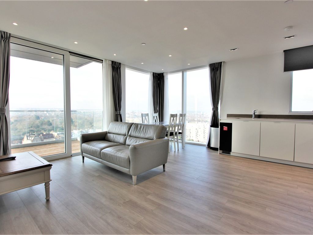 2 bed flat to rent in Woodberry Down, London N4, £3,200 pcm