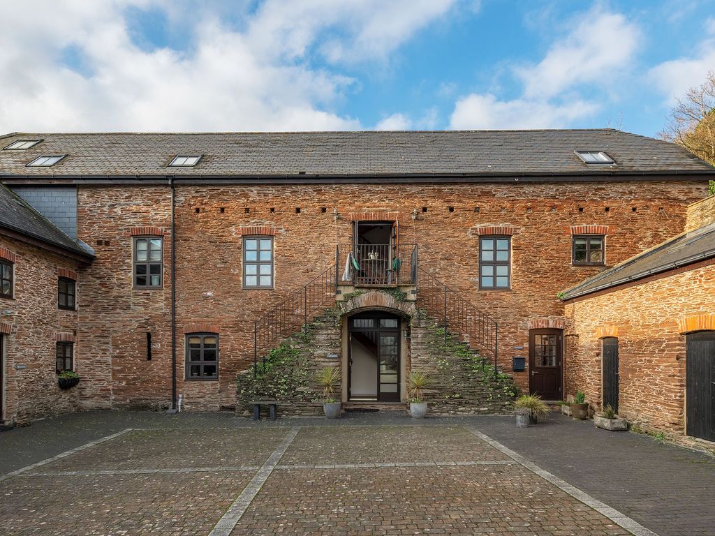 3 bed barn conversion for sale in Slapton, Kingsbridge TQ7, £475,000