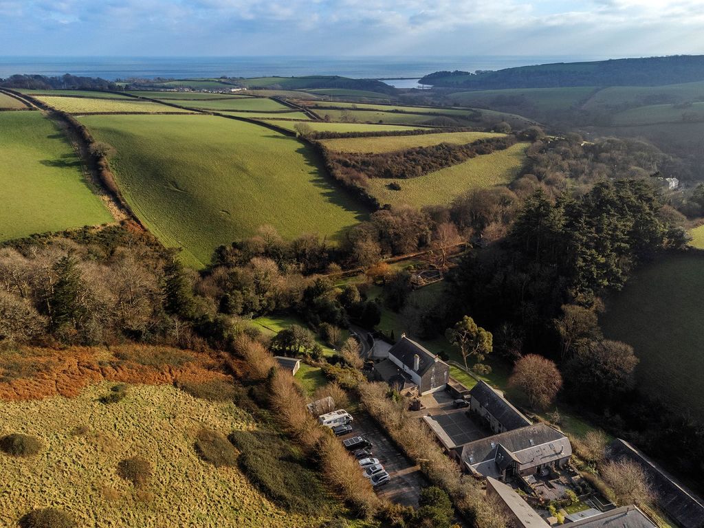 3 bed barn conversion for sale in Slapton, Kingsbridge TQ7, £475,000