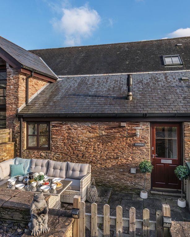 3 bed barn conversion for sale in Slapton, Kingsbridge TQ7, £475,000