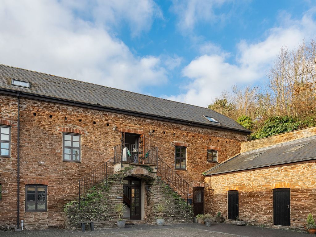 3 bed barn conversion for sale in Slapton, Kingsbridge TQ7, £475,000