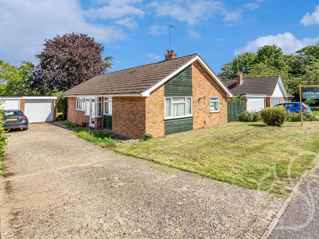 3 bed detached bungalow for sale in Majors Close, Chedburgh, Bury St. Edmunds IP29, £300,000