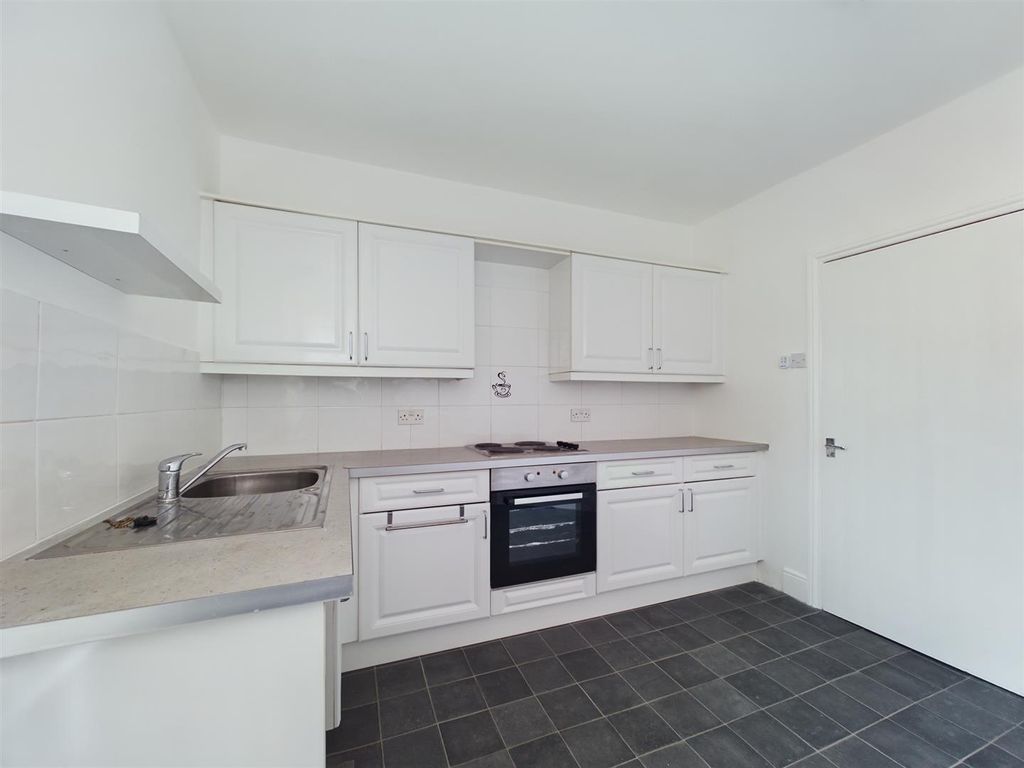 2 bed flat for sale in Moseley Avenue, Wallasey CH45, £99,950