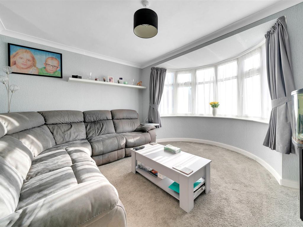 4 bed terraced house for sale in Rutland Drive, Morden SM4, £600,000