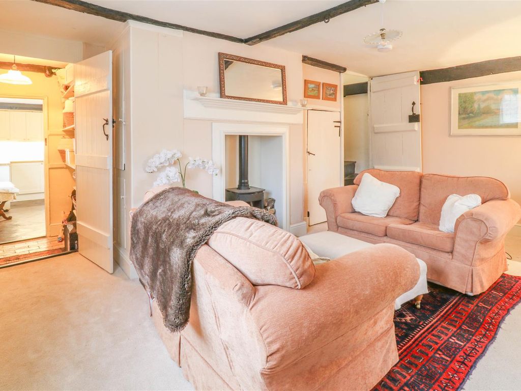 3 bed cottage for sale in High Street, Cheveley, Newmarket CB8, £550,000