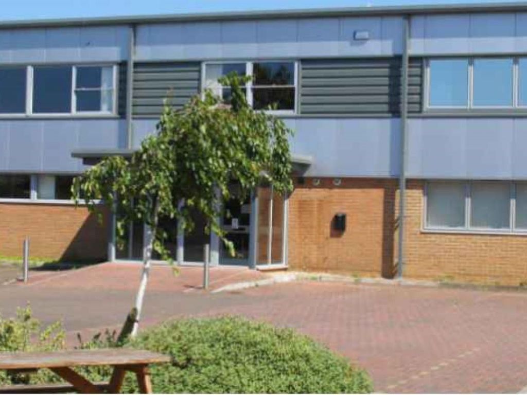 Office to let in Maundrell Road, Wiltshire SN11, £9,000 pa