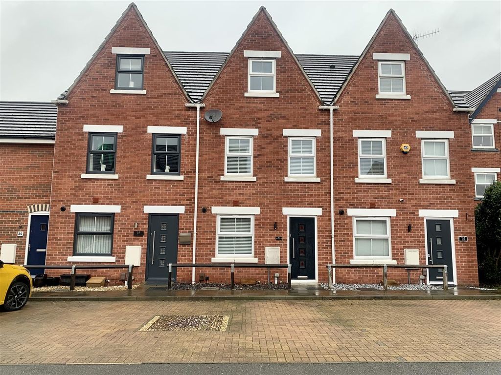 3 bed town house to rent in Grey Meadow Road, Ilkeston DE7, £1,000 pcm