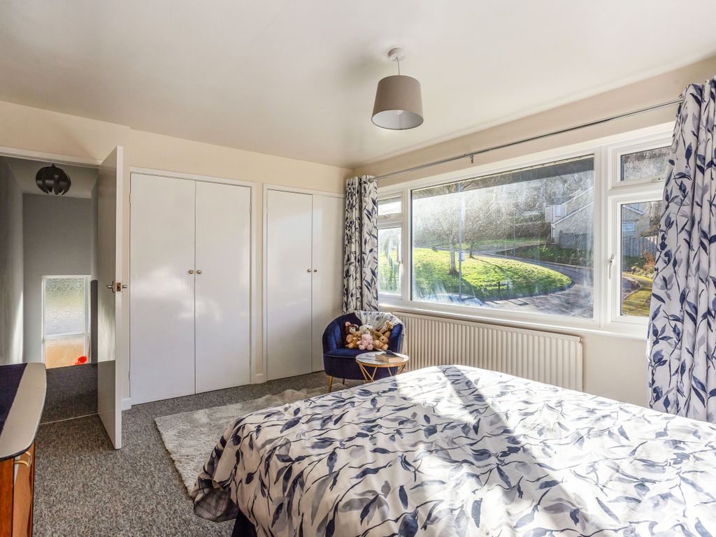 4 bed detached house for sale in Hantone Hill, Bathampton BA2, £800,000
