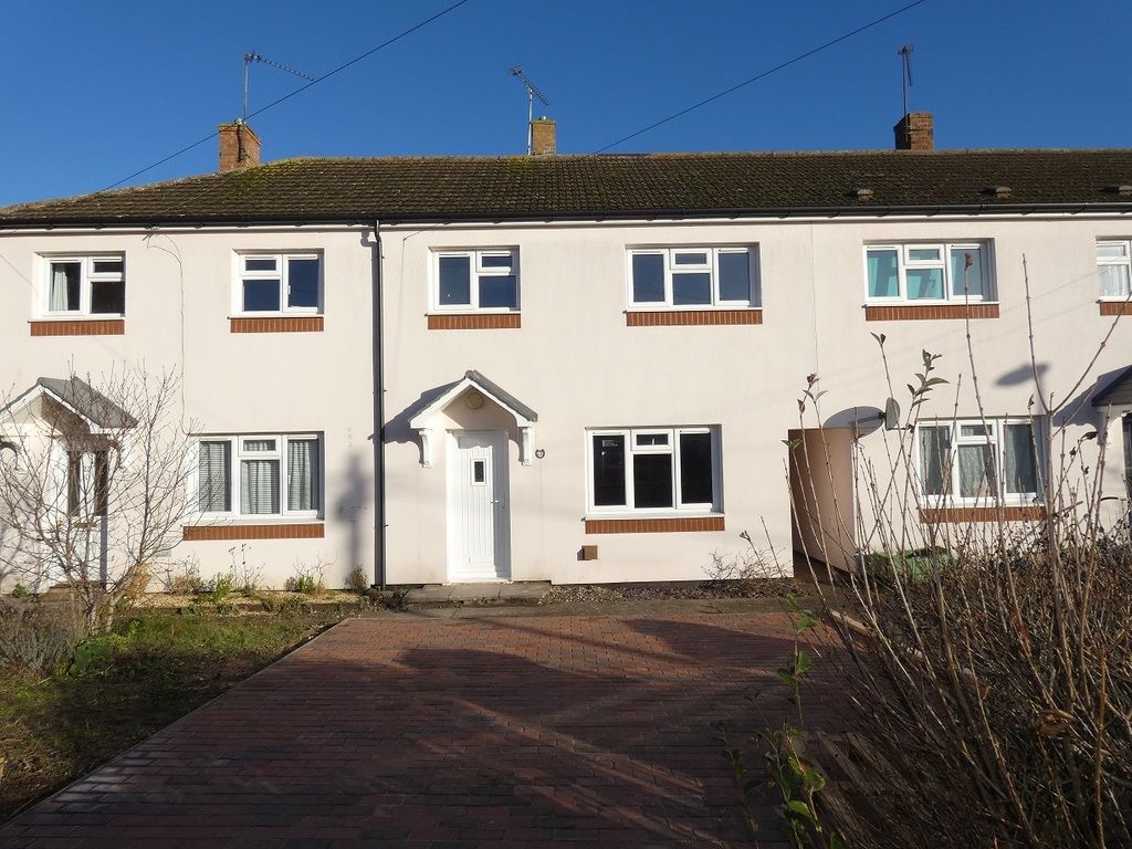 3 bed terraced house to rent in Queensway, Thetford IP24, £990 pcm