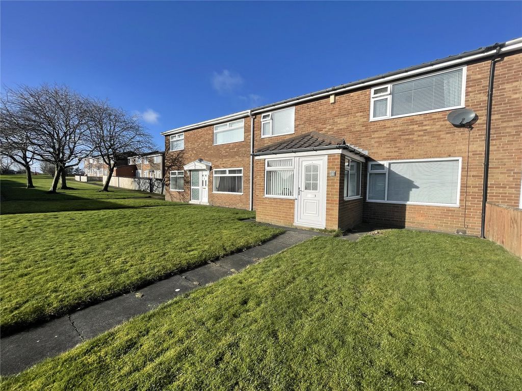 3 bed terraced house for sale in Arnold Close, Stanley DH9, £139,950
