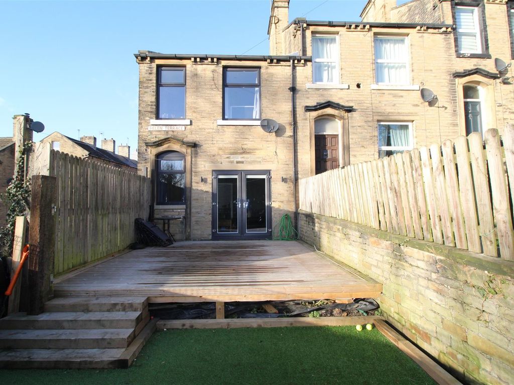 2 bed end terrace house for sale in Helen Terrace, Brighouse HD6, £170,000
