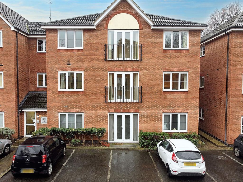 2 bed flat for sale in Hassocks Close, Beeston, Nottingham NG9, £175,000