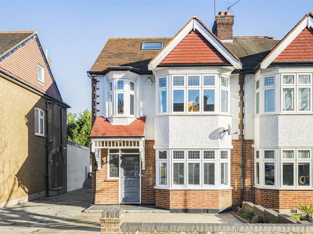 5 bed semi-detached house for sale in Park Drive, London N21, £995,000