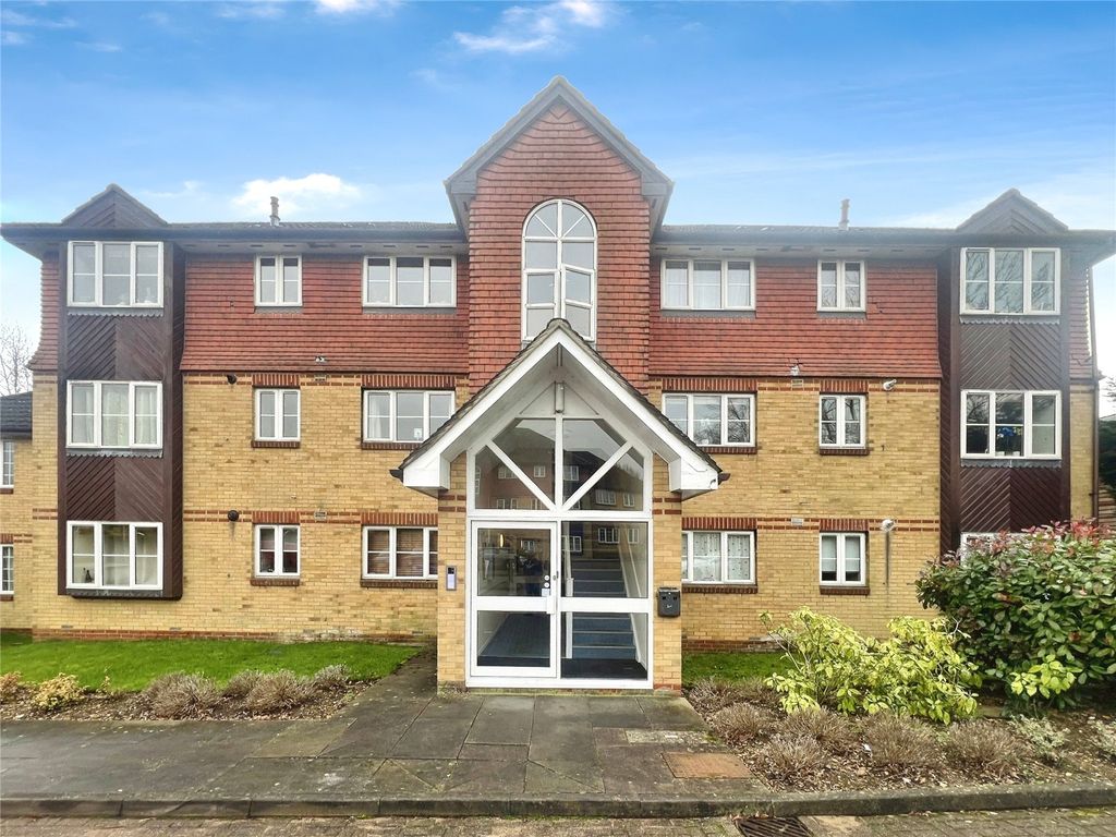1 bed flat to rent in Thompson Way, Rickmansworth, Hertfordshire WD3, £1,295 pcm