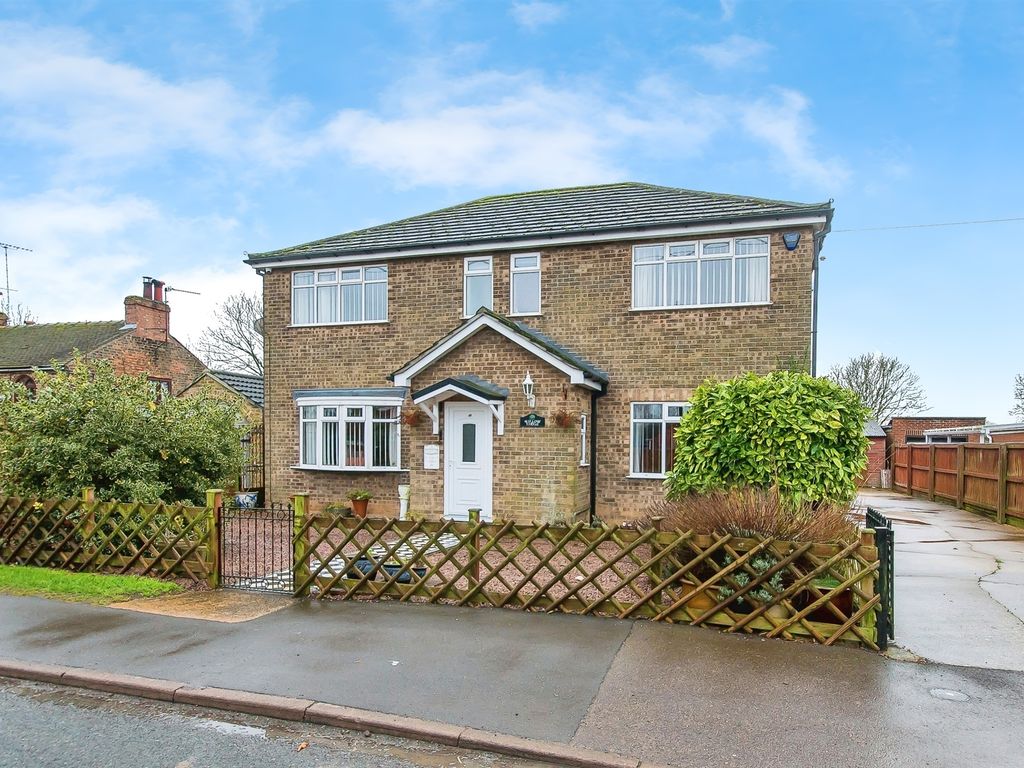 3 bed detached house for sale in High Road, Gorefield, Wisbech PE13, £399,500