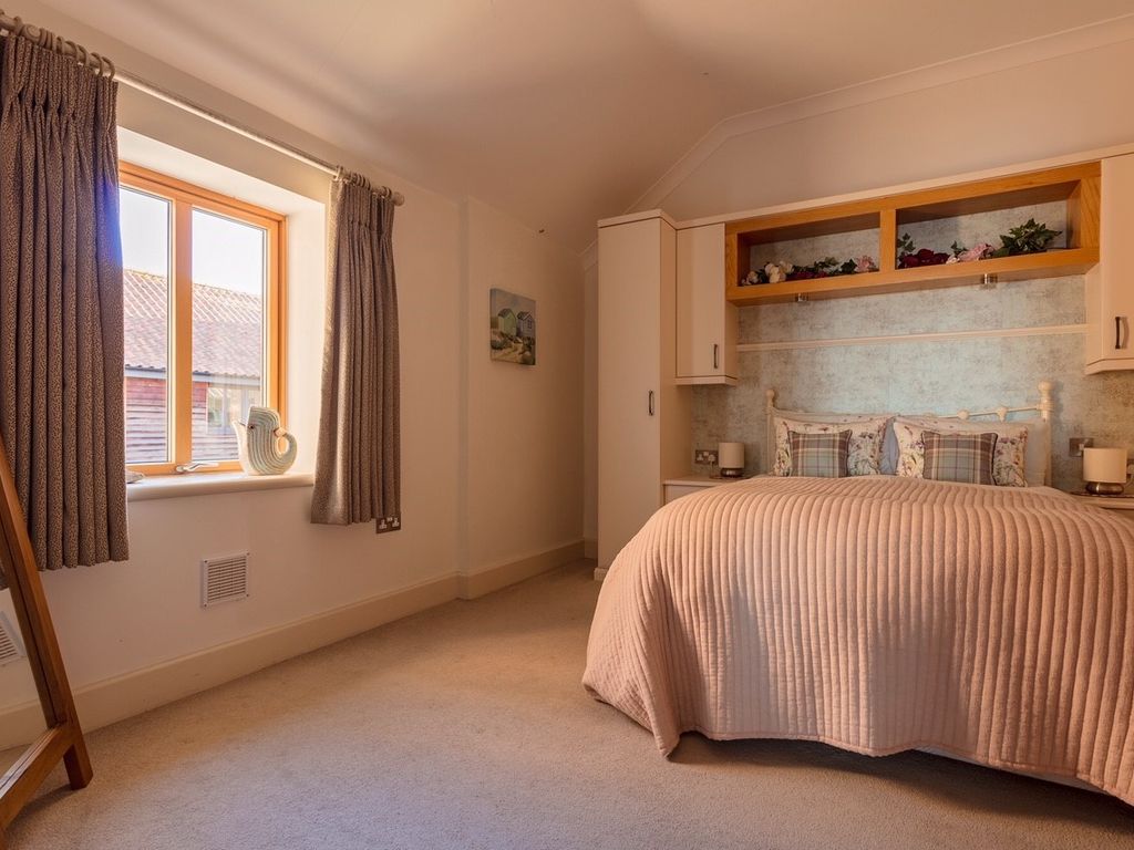 2 bed flat for sale in The Quay, Wells-Next-The-Sea NR23, £595,000