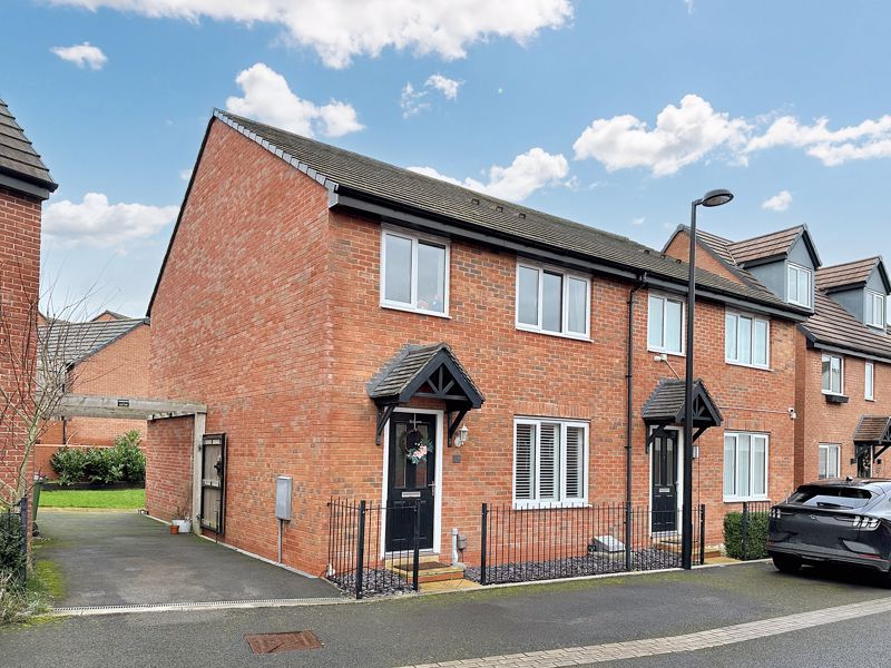 4 bed property for sale in The Cloisters, Lawley, Telford TF4, £265,000
