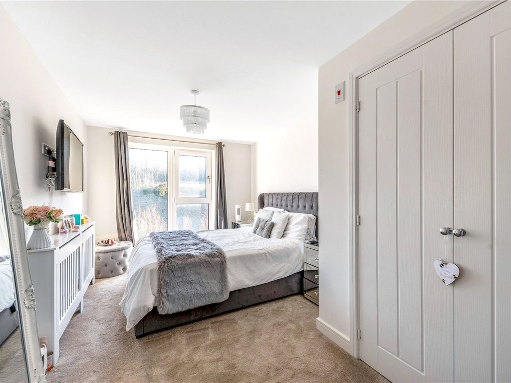 2 bed flat for sale in Castle Hill Drive, Castle Hill, Ebbsfleet Valley, Swanscombe DA10, £300,000