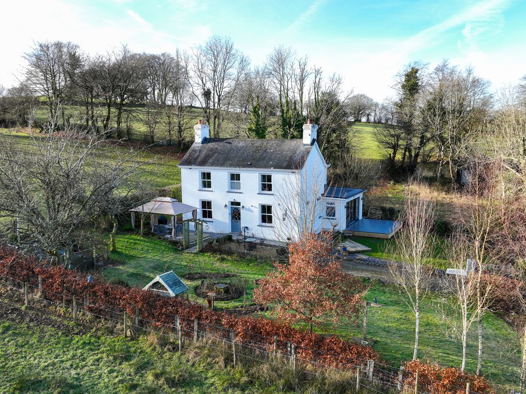 3 bed detached house for sale in Caeglas, Llangeitho, Tregaron, Ceredigion SY25, £500,000