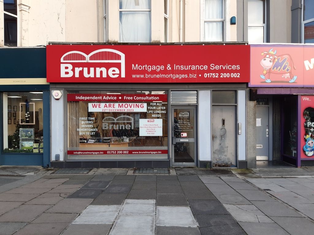 Retail premises to let in Ground Floor, 97 Mutley Plain, Plymouth, Devon PL4, £16,000 pa