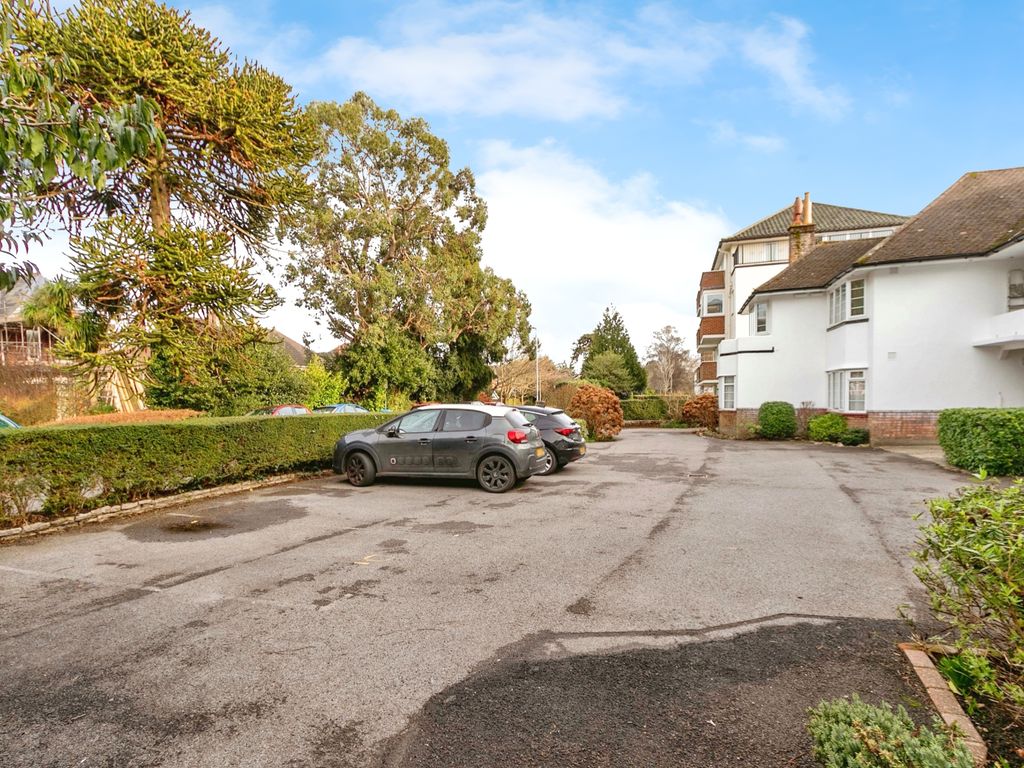 1 bed flat for sale in Princess Road, Branksome BH12, £160,000