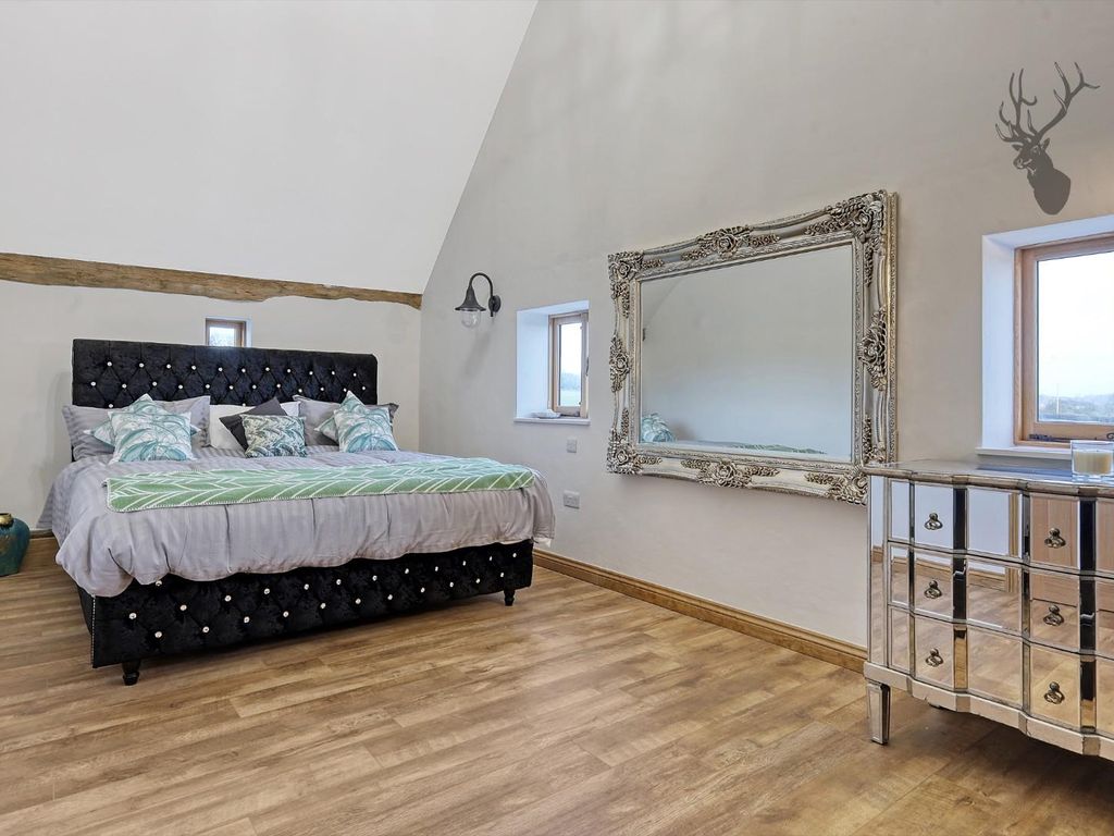 4 bed barn conversion for sale in Abridge Road, Abridge, Romford RM4, £1,695,000