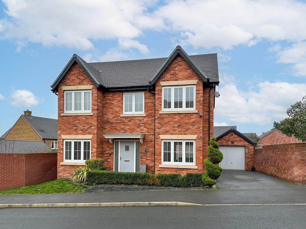 4 bed detached house for sale in Longhouse Road, Rugby CV23, £500,000