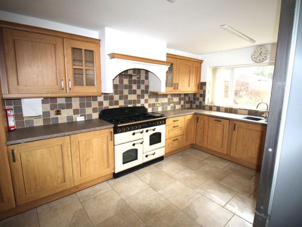 3 bed detached house to rent in 3 Bedroom Detached House, Plough Gate, Darley Abbey DE22, £1,325 pcm