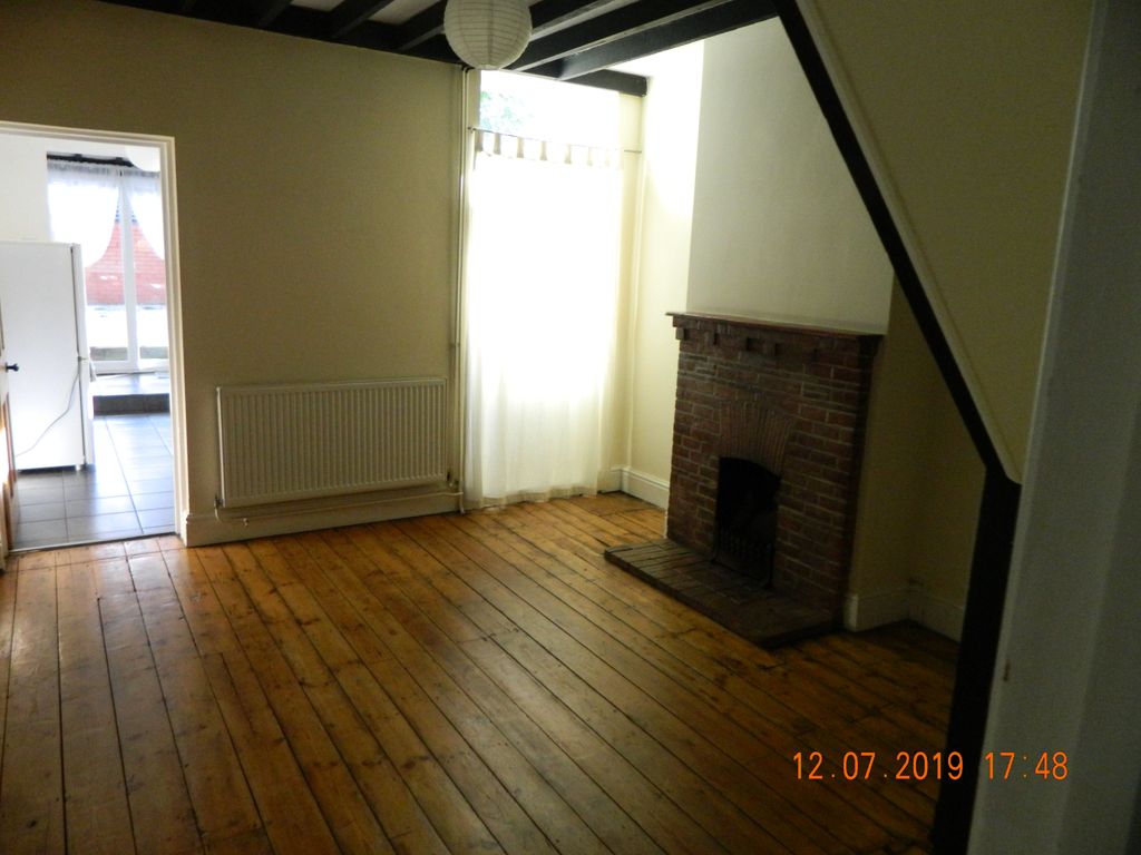 2 bed terraced house to rent in Lower Anchor Street, Chelmsford CM2, £1,350 pcm