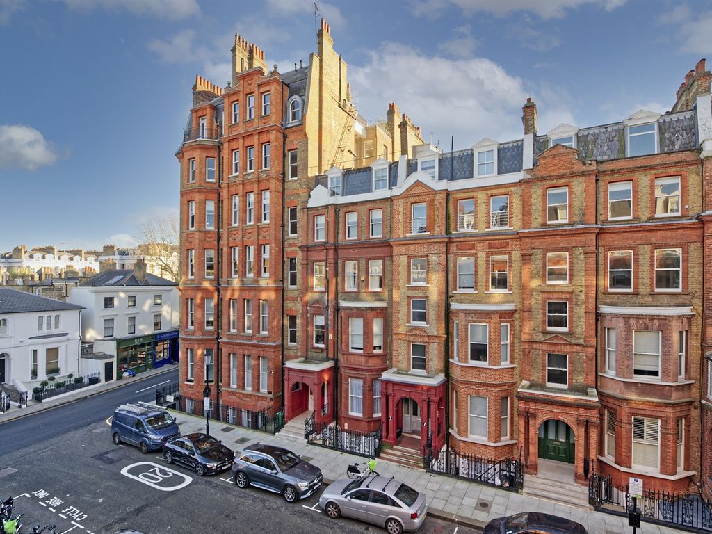 2 bed flat for sale in Brechin Place, London SW7, £1,100,000
