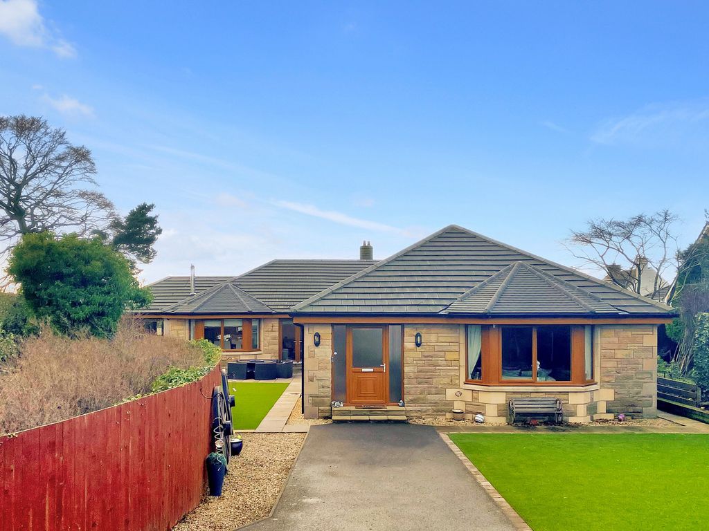 4 bed detached bungalow for sale in Ravello - Wittet Drive, Elgin IV30, £530,000